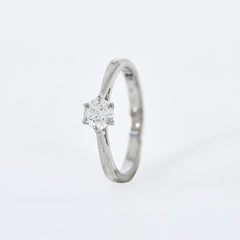 Nova Solitaire Ring in 925 Sterling Silver