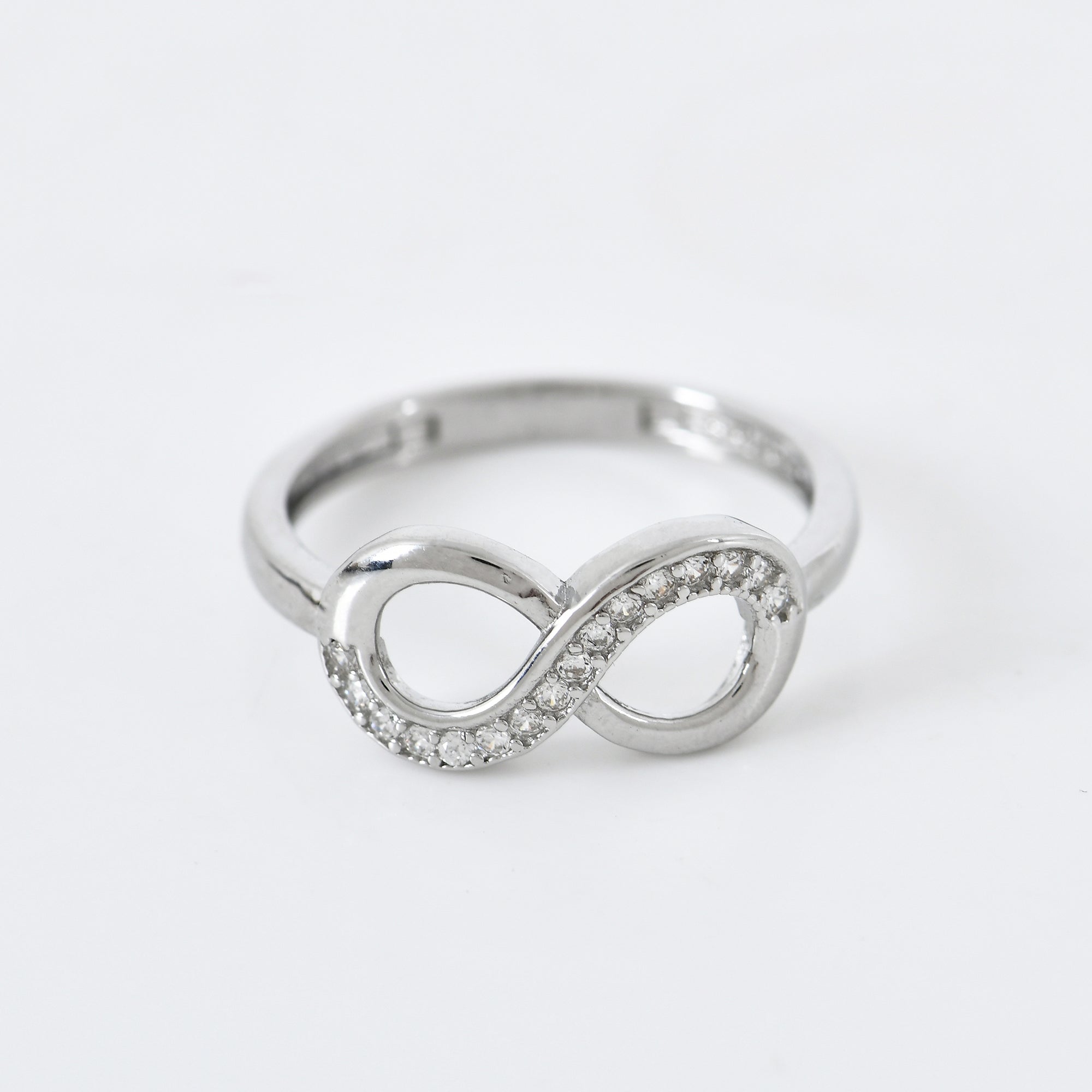 Infinity Ring in 925 Sterling Silver