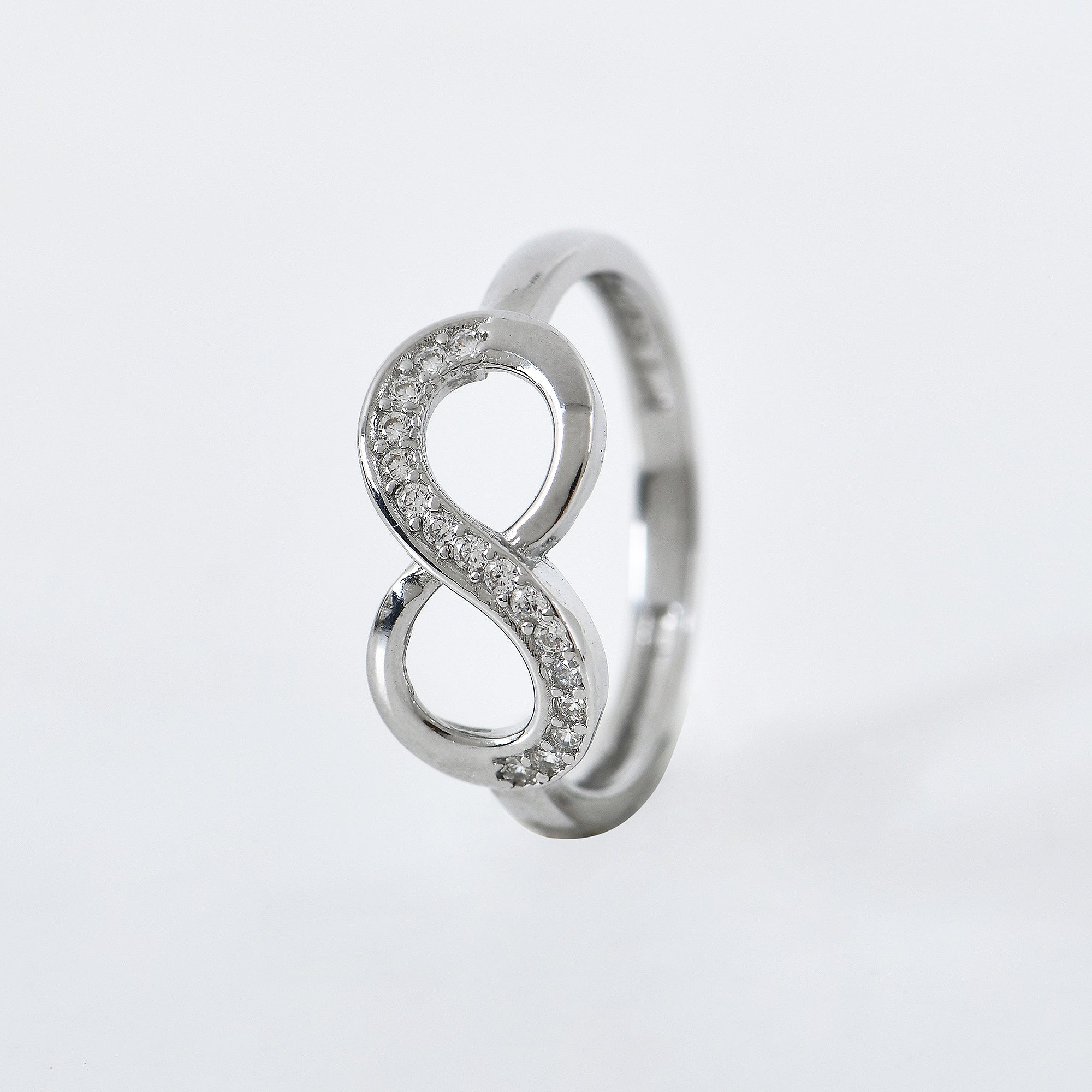 Infinity Ring in 925 Sterling Silver