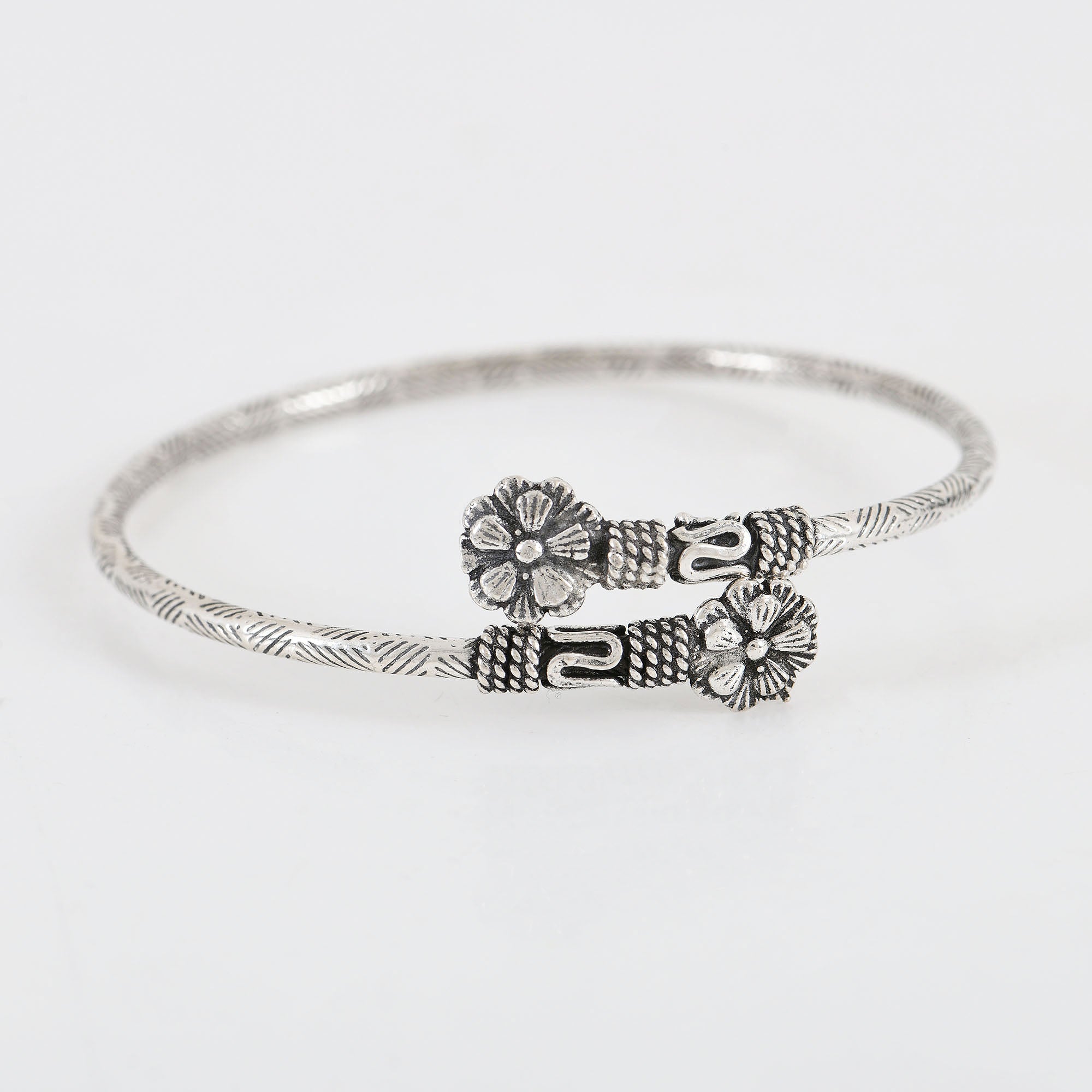 Rhodium Flower Silver Bracelet in 925 Sterling